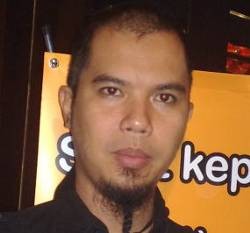 Ahmad Dhani: Laki-Laki Tidak Berpoligami Itu Munafik