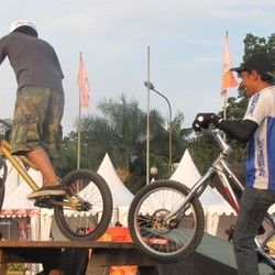 Komunitas Sepeda Terpaksa Pindah Tempat Latihan