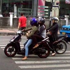 Bikers di Bandung Belum Ngeh untuk Nyalakan Lampu