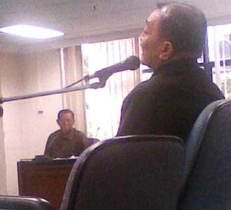 Hengky Bersaksi untuk Oentarto