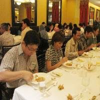 Serunya Belajar Tata Cara Makan