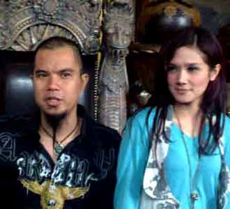 Dhani Cari Istri Baru