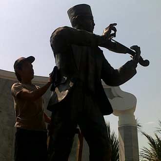 Menengok Makam WR Supratman