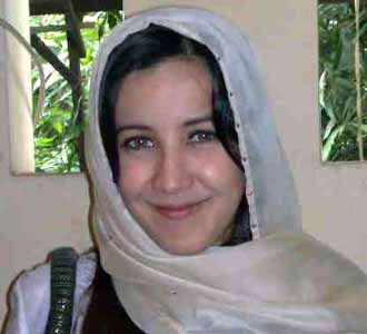 Andi Soraya Berkerudung