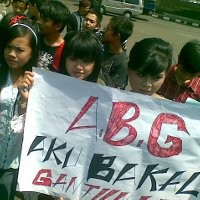 Puluhan Polisi Dibacakan Teks Sumpah Pemuda oleh Bocah SMP