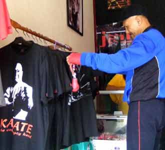 Aroma Beladiri di Distro Jab