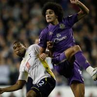 Spurs Pecundangi Everton