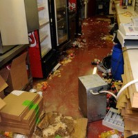 Barnsley-MU Rusuh, Delapan Fans Ditangkap