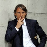 Lirik Pelatih Italia, Madrid? 