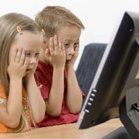 Akses Toko Online, Anak 4 Tahun Disuguhi Porno