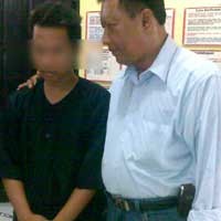 Dikhianati, Wisnu Hajar Kekasih Gelap Tunangannya 