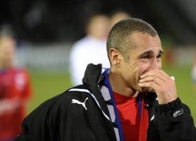 Air Mata Larsson di Laga Perpisahan