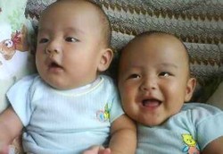 Rahasia si Kembar, Mana Kakak Mana Adik?