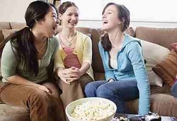 Intip Cara Remaja Mencari Teman