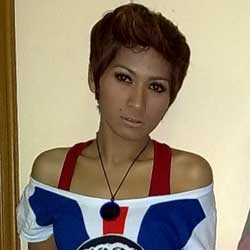 Sakit, Tata Mahadewi Tetap Tampil Seksi