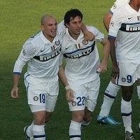 Milito-Maicon Mantapkan Inter di Puncak