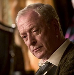 Gara-gara Ngeganja, Buah Zakar Michael Caine Nyeri