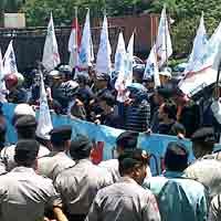 Solidaritas, FSPMI Unjuk Rasa di PT DOK 