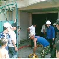 Rumah di Petemon Dilalap Si Jago Merah