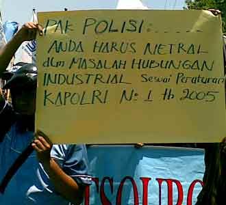 Karyawan PT DOK Tolak Outsourching