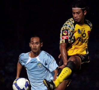 Persela Bekuk Bontang FC