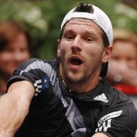 Melzer dan Ljubicic Angkat Piala