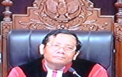 Saatnya Menyatakan Perang Terhadap Mafia Peradilan