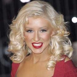 Christina Aguilera Bangga Pamer Video Seksi ke Balita