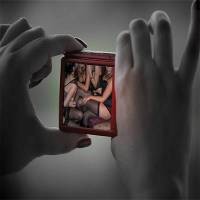 Diskors Gara-Gara Foto Syur, 2 Siswi Gugat Sekolah