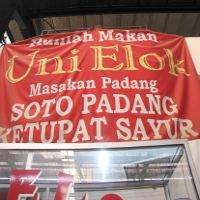 Lezatnya Racikan Soto Uni Elok