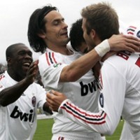 Beckham Tak Sabar Berseragam Milan Lagi