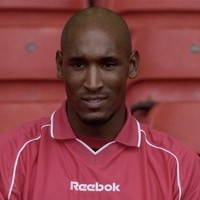 Liverpool Tak Gaet Anelka, Carragher Kecewa