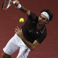 Federer Kembali Setelah Enam Pekan