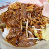 Acung Jempol untuk Kupat Tahu Gempol