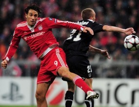 Gebuk Bayern, Bordeaux Lolos 