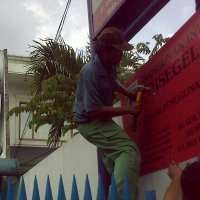 10 Bangunan di Jl Cokroaminoto, Menteng Disegel