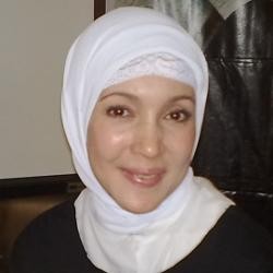 Henidar Amroe Berjilbab Setelah Lihat Perempuan Mekkah