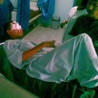 Mata Kanan Abda Diangkat