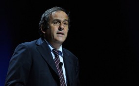 Soal Flu Babi, Platini Serahkan ke Klub