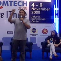 Sarah Azhari Bintang Ngeblog Cihuy