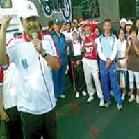 Jalan Sehat Bersama Pemuda Jelang Hari Pahlawan