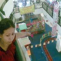 Anita Belum Sadar dan Masih Kritis 