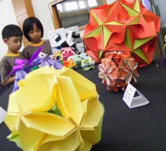 Serunya Origami Festival
