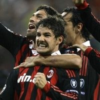 Pato Nyaman di Kanan