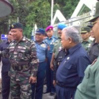 Menhan, Duren, Singkong dan Goyang Poco-Poco