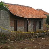 Rumah Abda Masih Dipasangi Garis Polisi