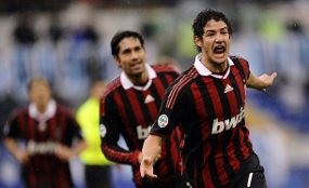 Milan Tembus Tiga Besar