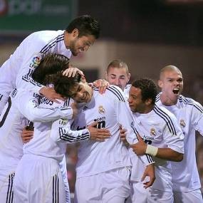 Madrid Atasi Atletico 3-2