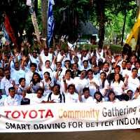 Komunitas Toyota Outbond Bareng