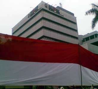 Mengusung Bendera Mendukung KPK